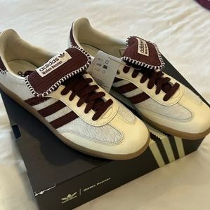 Meet your Posher, Corey